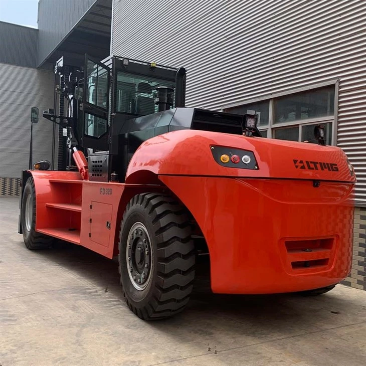 forklift for heavy logistics